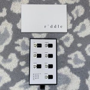 Riddle oil sample set